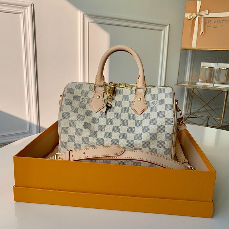 Anum Bags ln Luxury Bag --60372