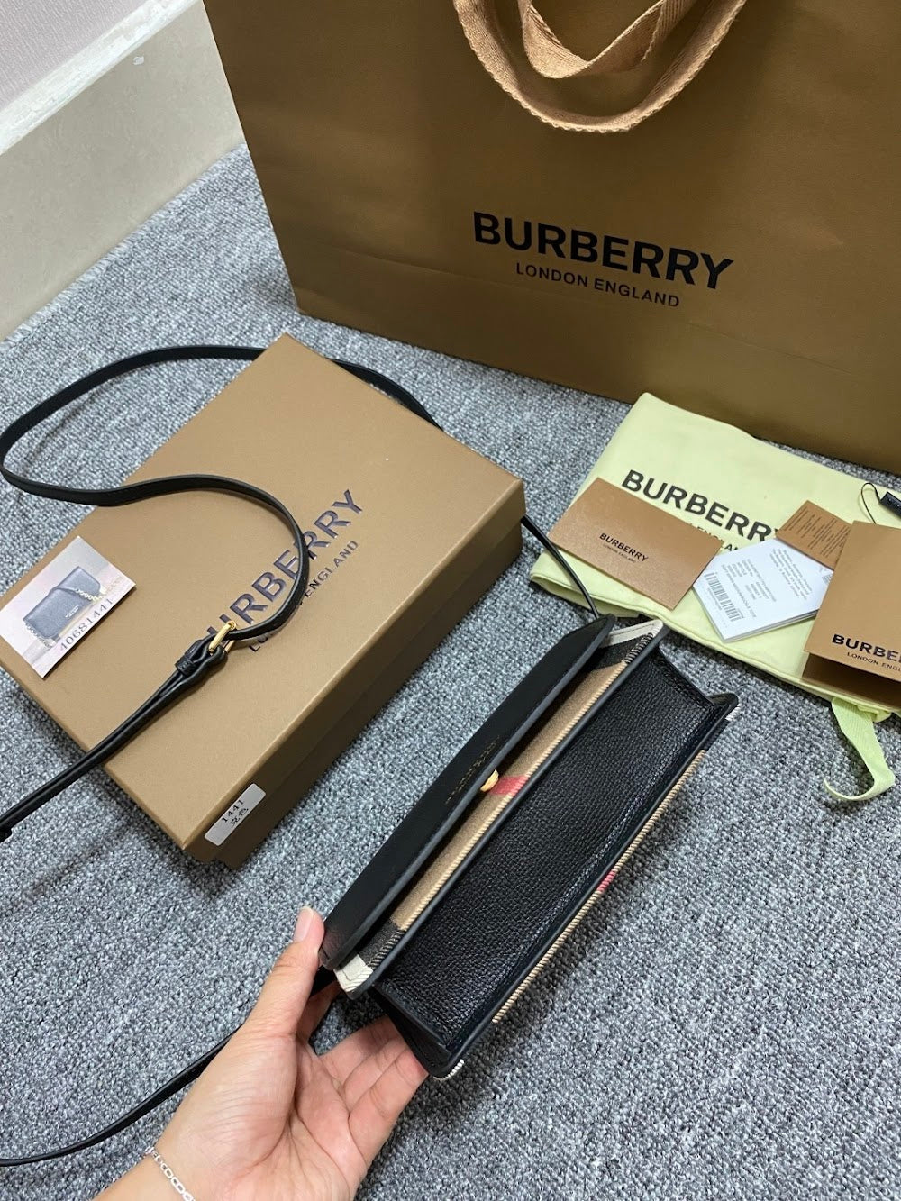 Ezyycart Bags Burberryn Luxury Bag --92115