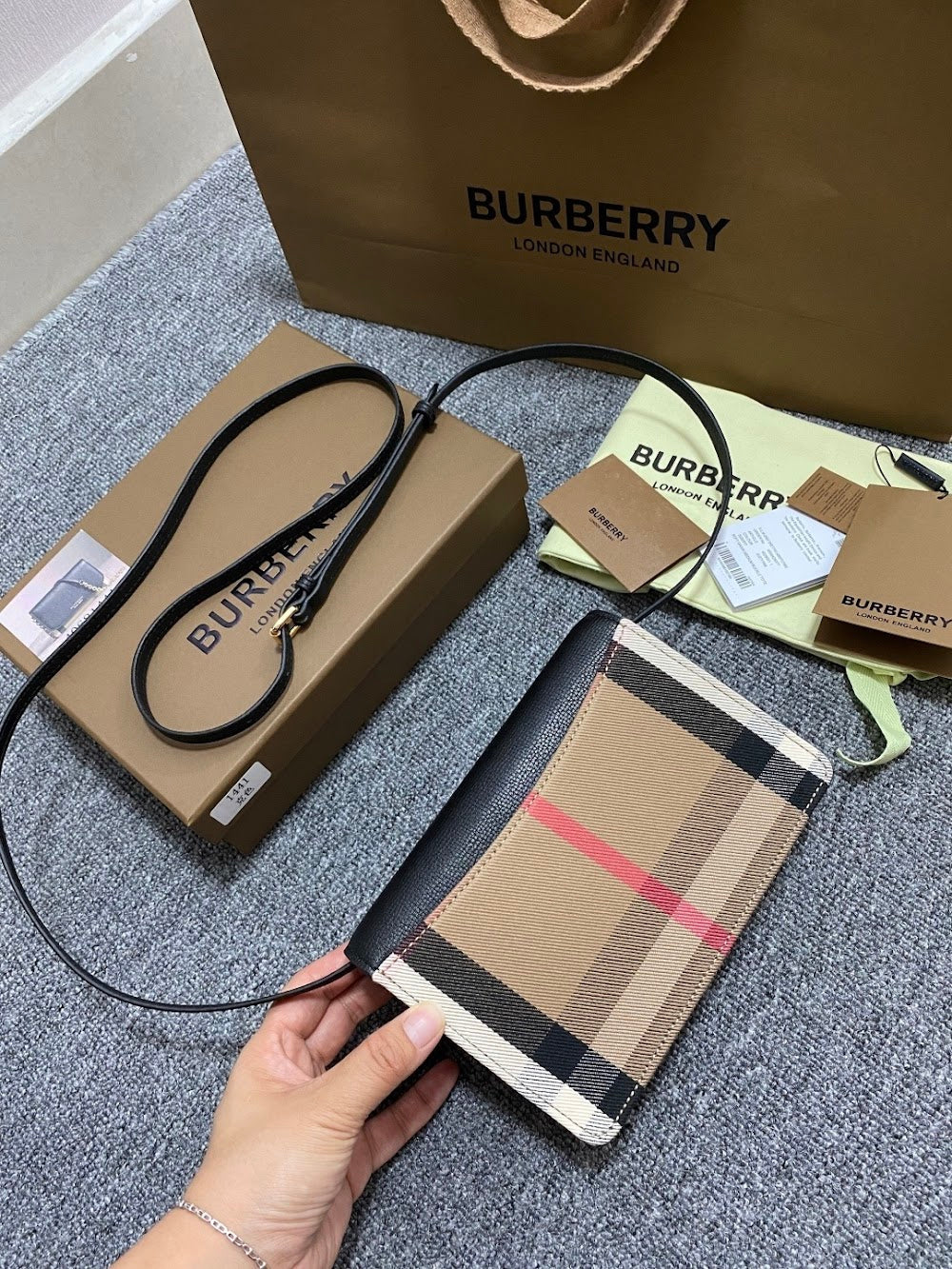 Ezyycart Bags Burberryn Luxury Bag --92115