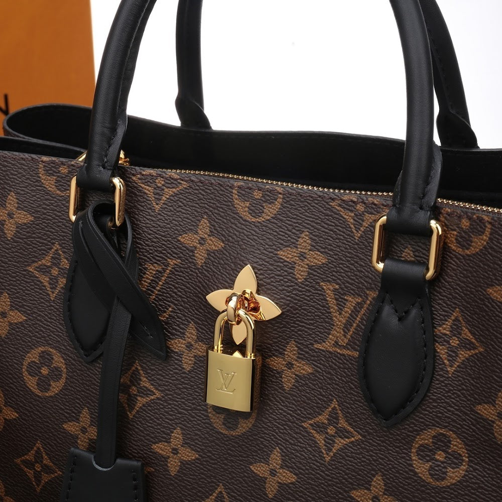Anum Bags ln Luxury Bag --59686