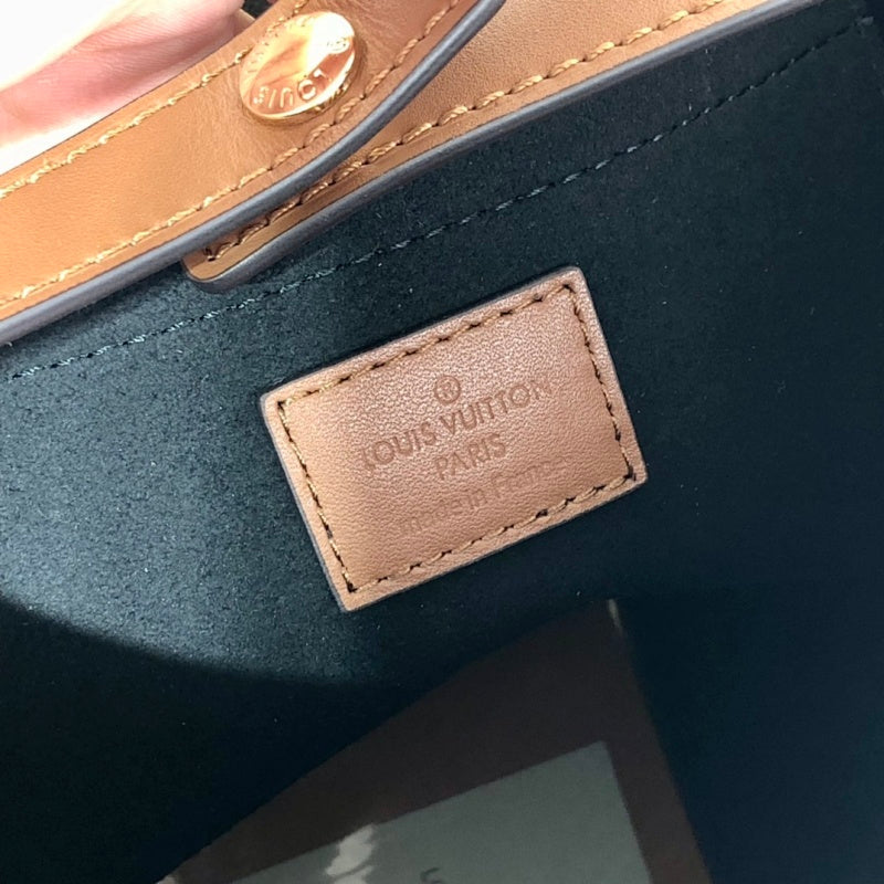 Anum Bags ln Luxury Bag --60462