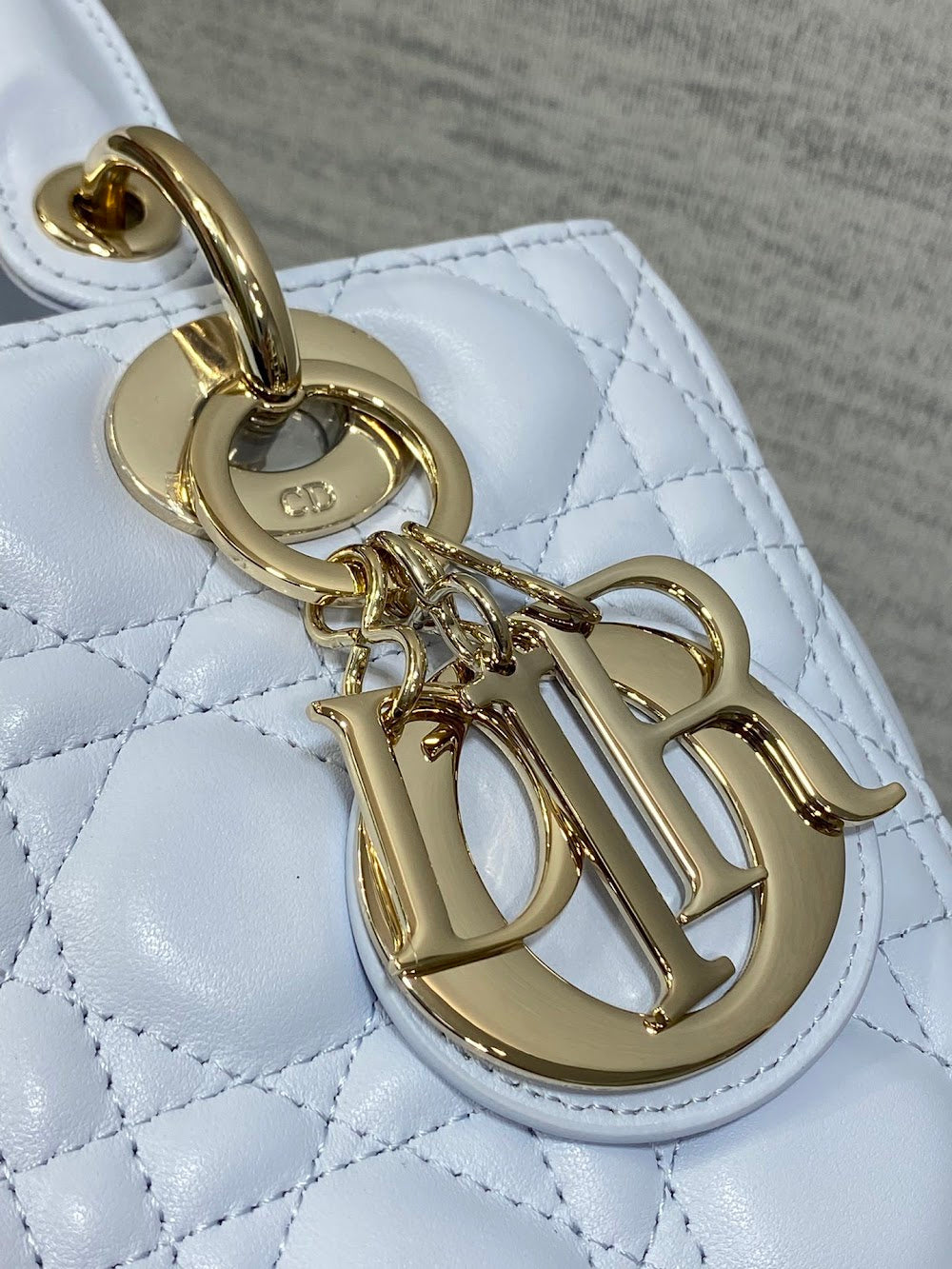 new-designer-premium-bags-nm16354