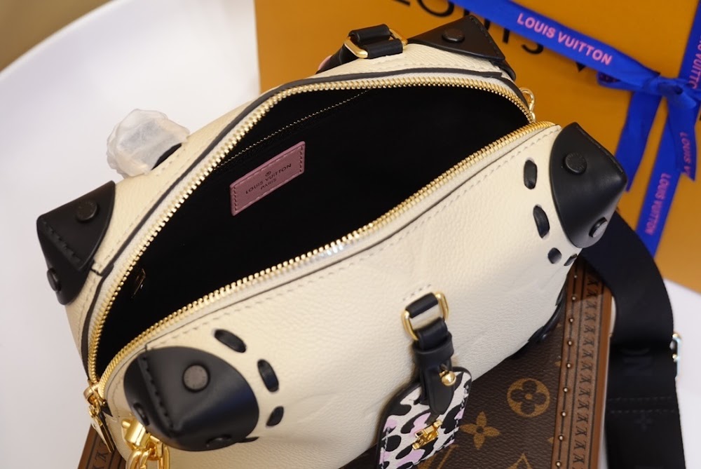 Anum Bags ln Luxury Bag --56511