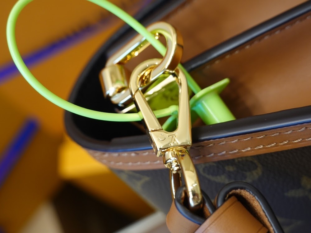 Anum Bags ln Luxury Bag --60490
