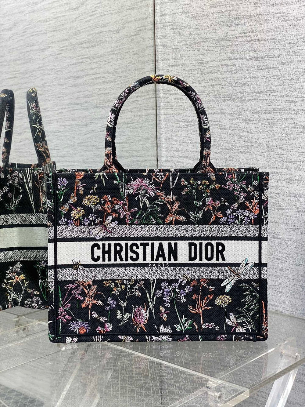 new-luxury-designer-bags-nm16037
