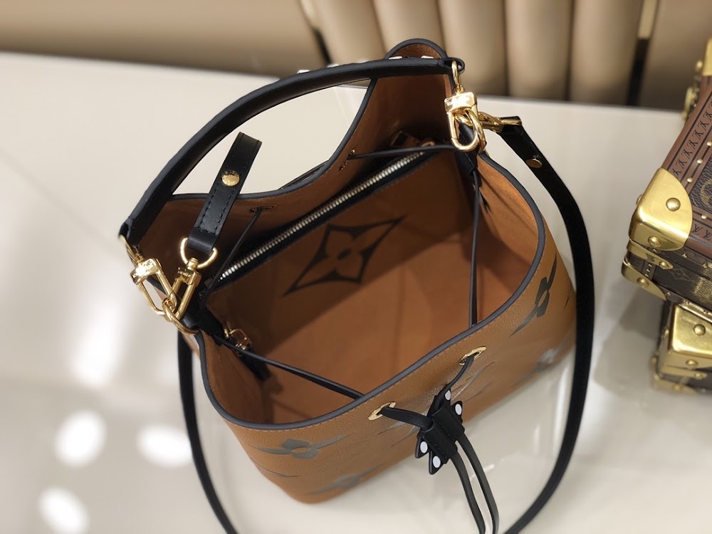 Anum Bags ln Luxury Bag --56492