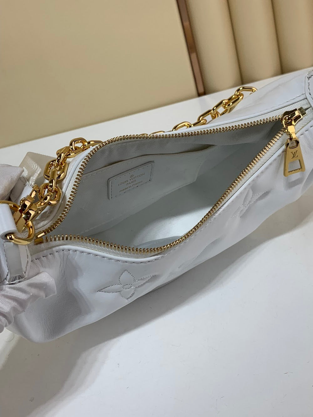 Anum Bags ln Luxury Bag --61000