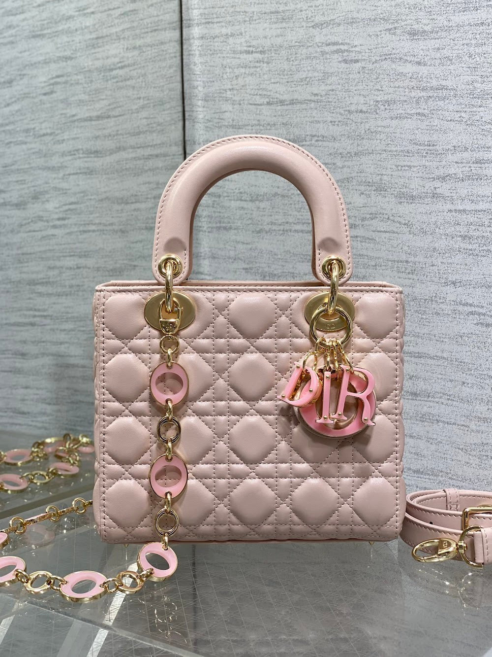 new-luxury-designer-bags-nm16198