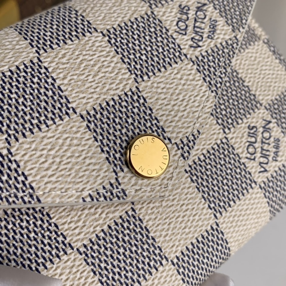 Anum Bags ln Luxury Bag --60821