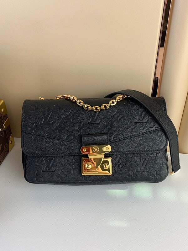 Anum Bags ln Luxury Bag --61112