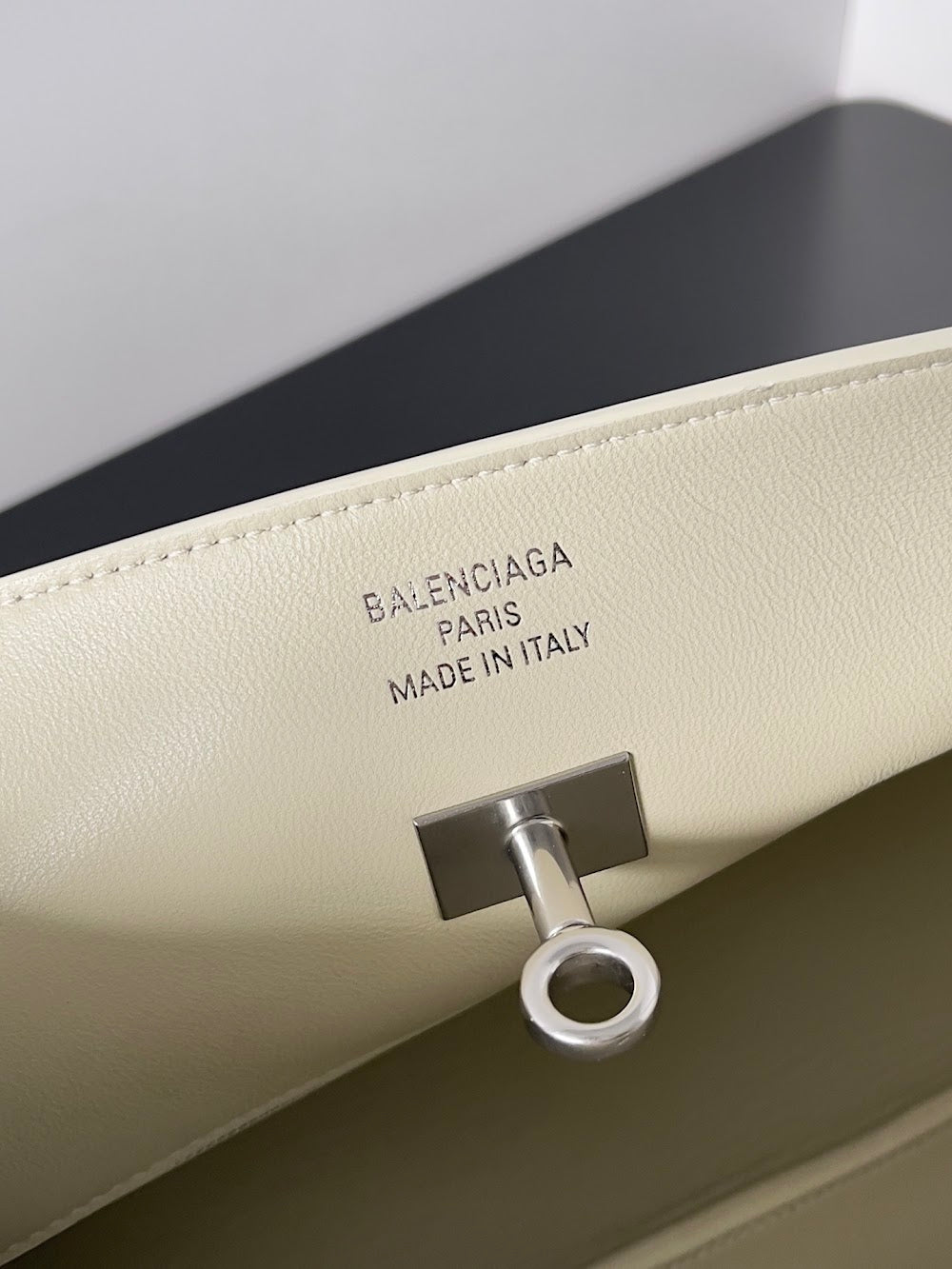 Ezyycart Bags Balenciaga Luxury Bag --111714