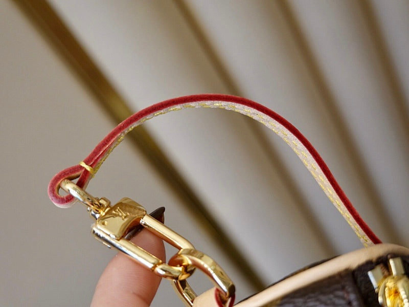 Anum Bags ln Luxury Bag --60268