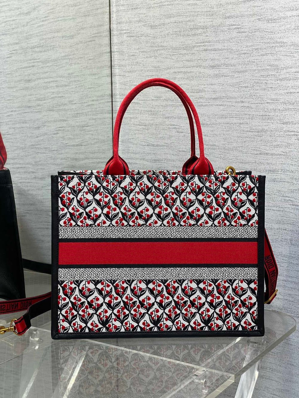 new-luxury-designer-bags-nm16080