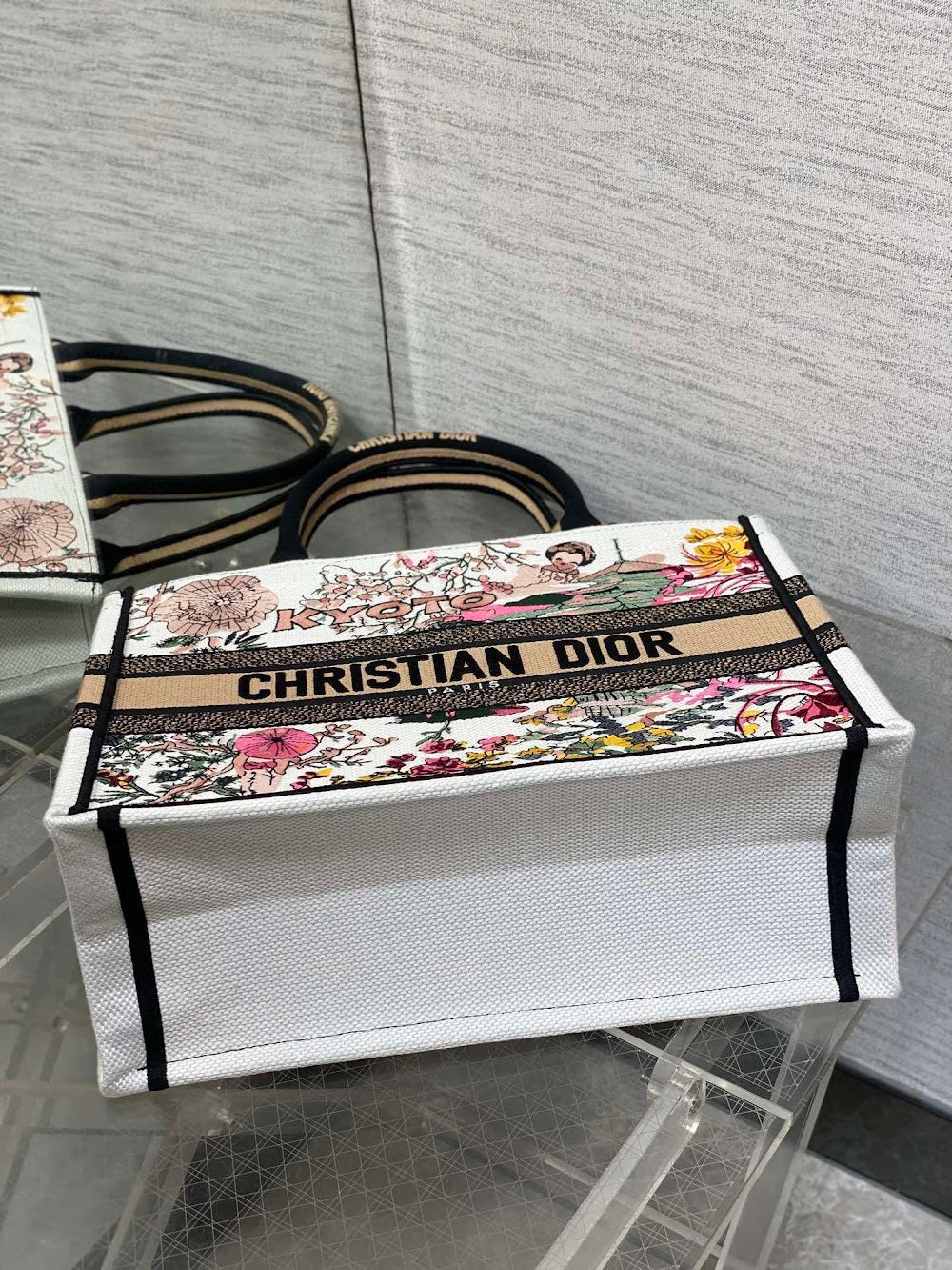 new-designer-premium-bags-nm16659