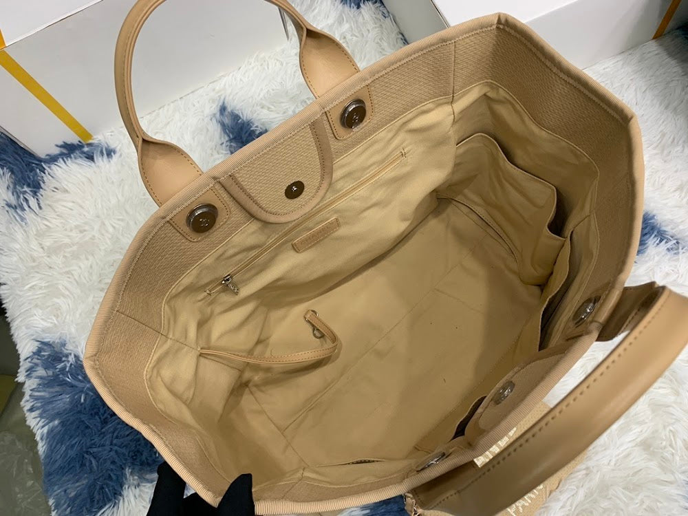 new-luxury-designer-bags-nm9352