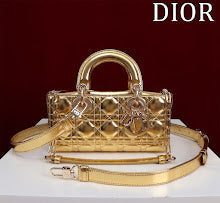 new-luxury-designer-bags-nm7409