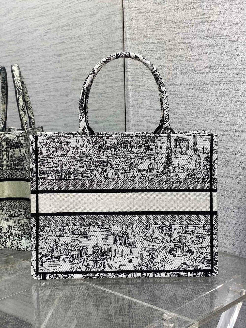 new-luxury-designer-bags-nm16036