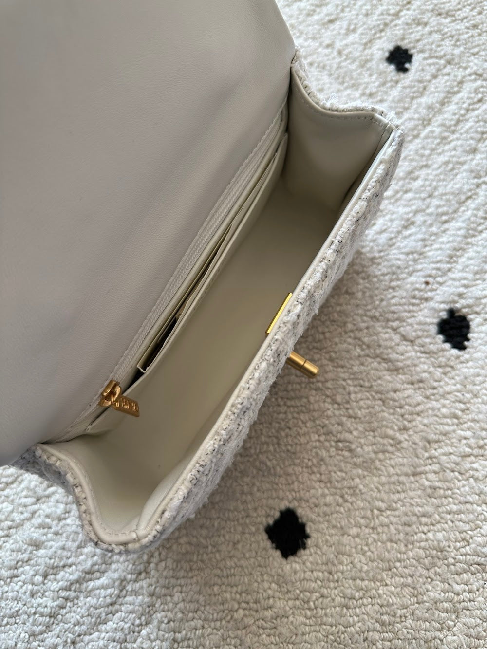 Anum Bags CHn Luxury Bag --112722