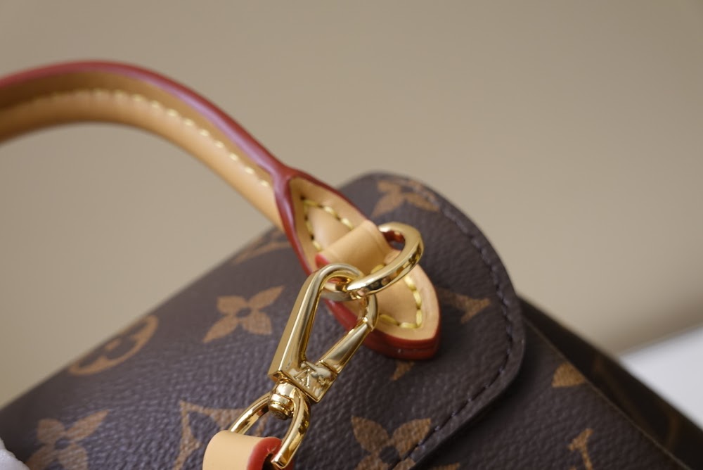 Anum Bags ln Luxury Bag --60656