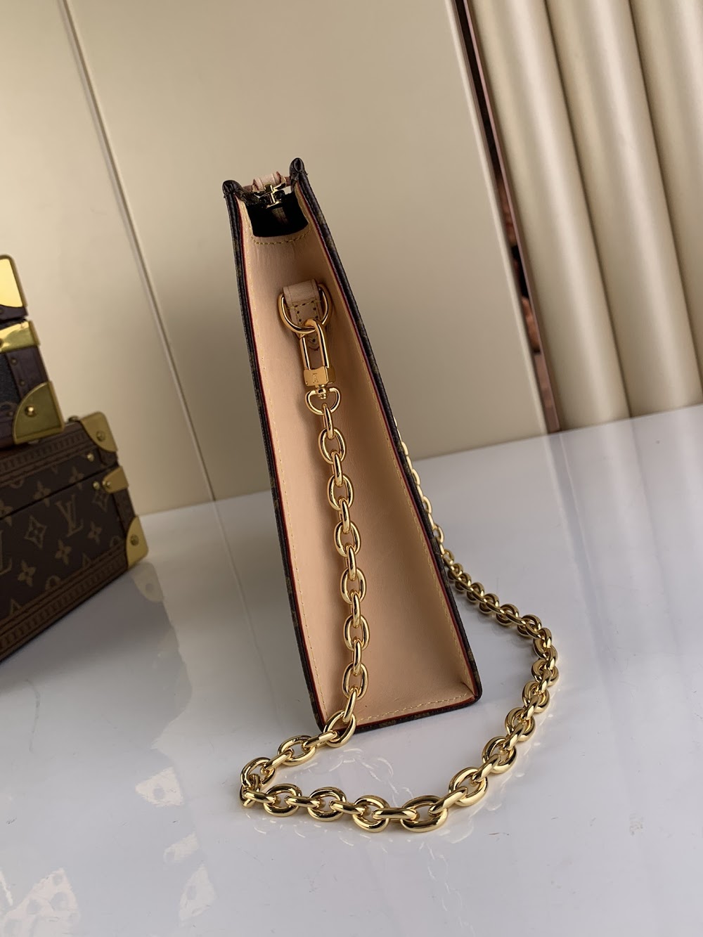 Anum Bags ln Luxury Bag --61014