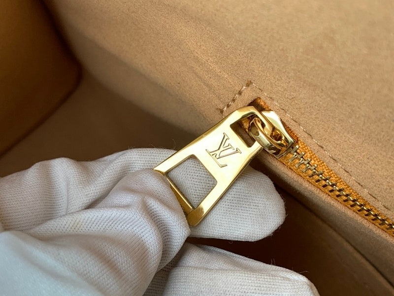 Anum Bags ln Luxury Bag --59449
