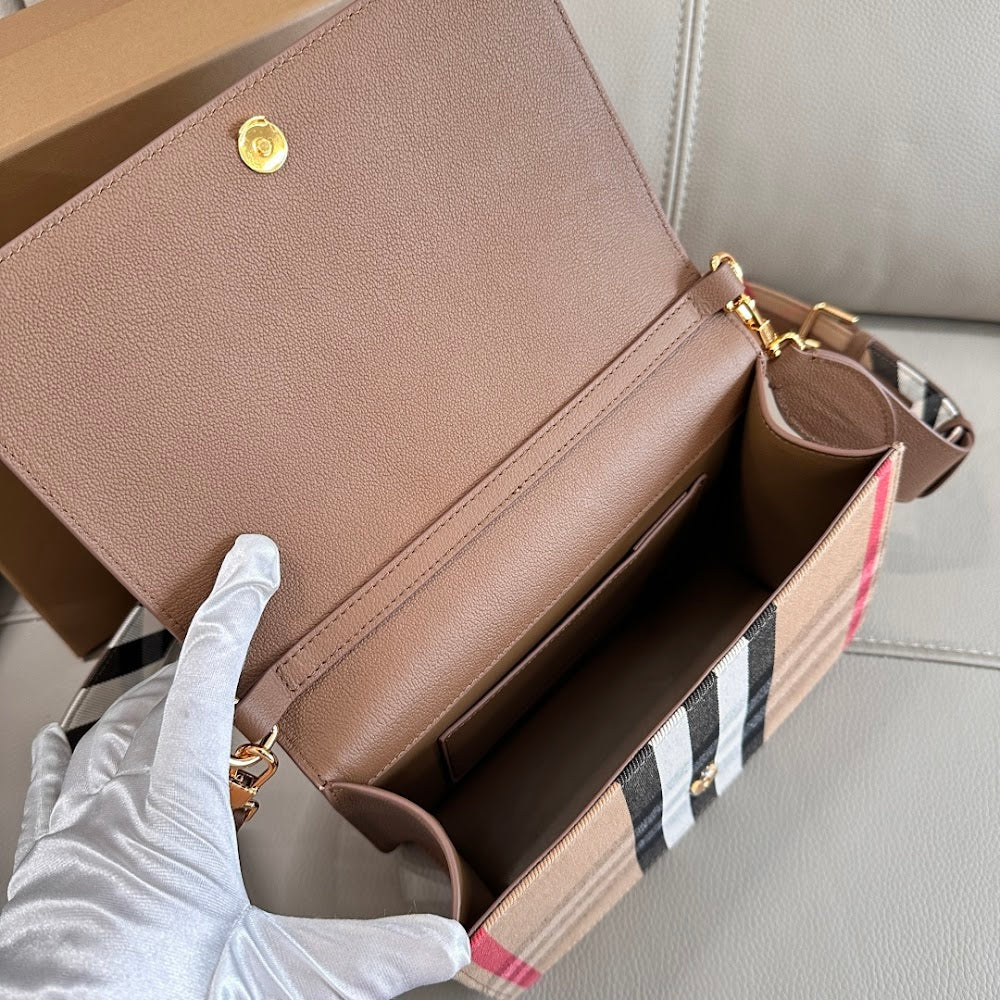 Ezyycart Bags Burberryn Luxury Bag --92923