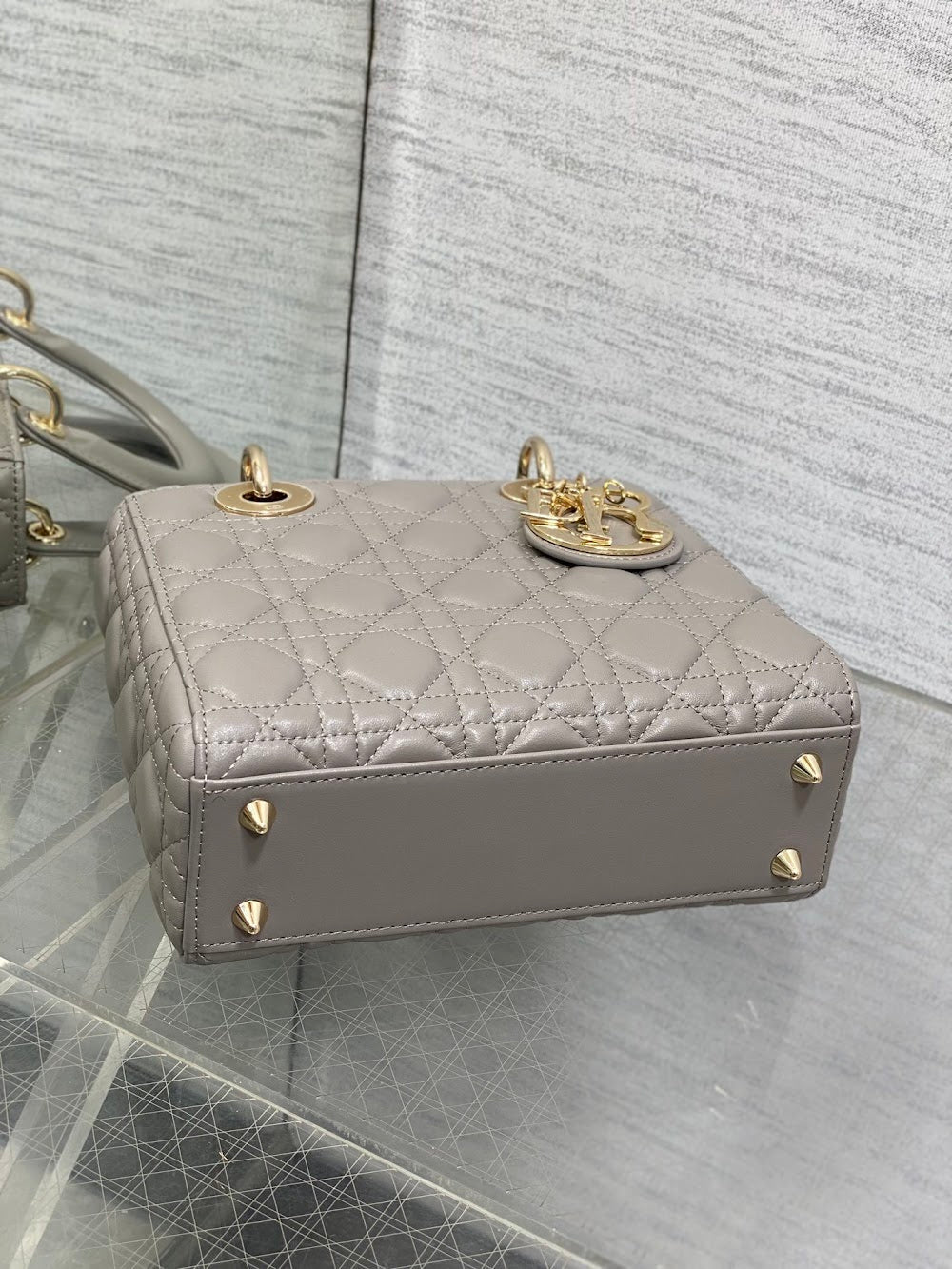 new-designer-premium-bags-nm16324