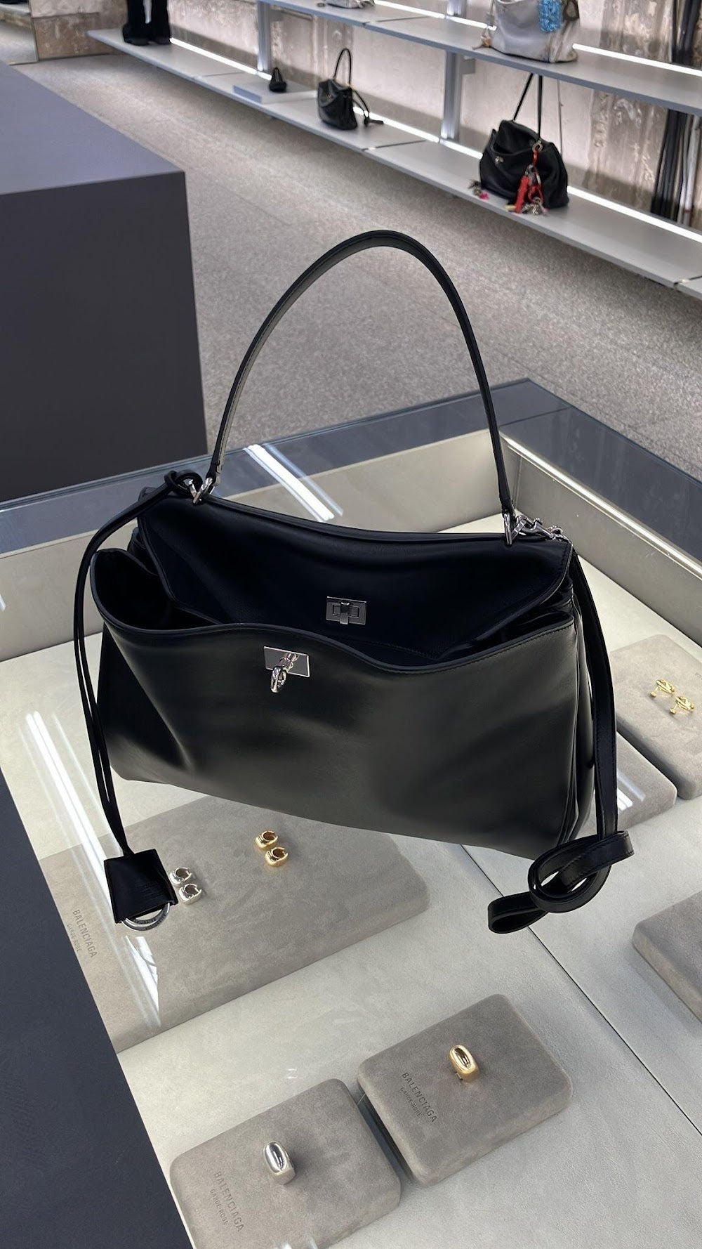 Ezyycart Bags Balenciaga Luxury Bag --111759