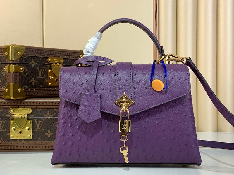 Anum Bags ln Luxury Bag --56214
