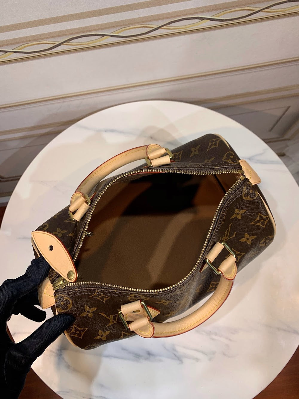 Anum Bags ln Luxury Bag --56362