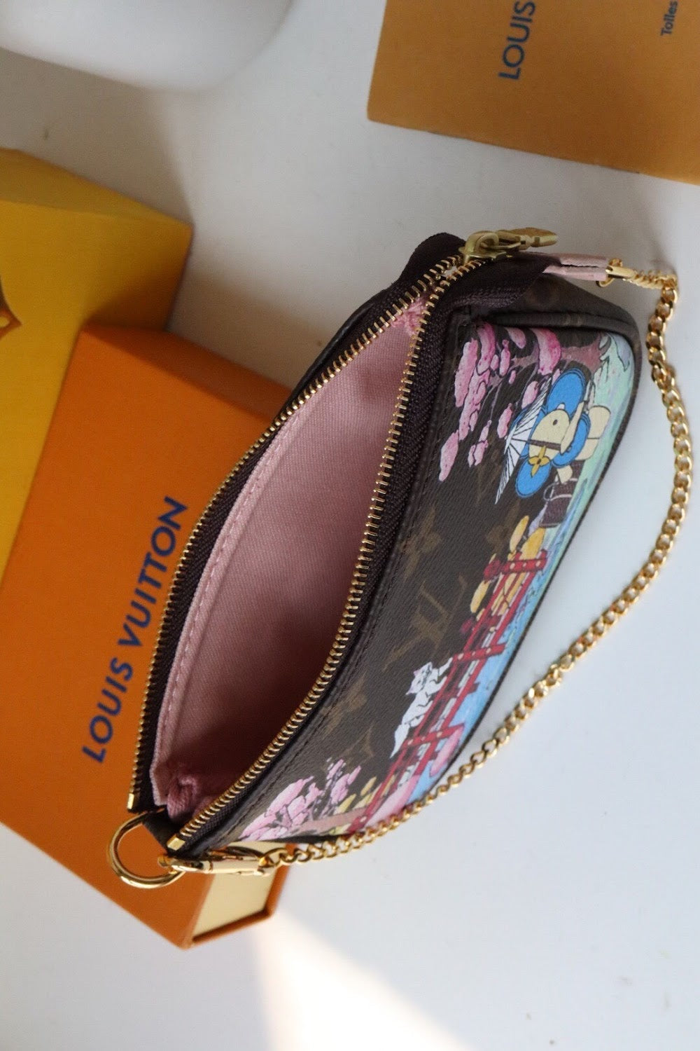 Anum Bags ln Luxury Bag --60381