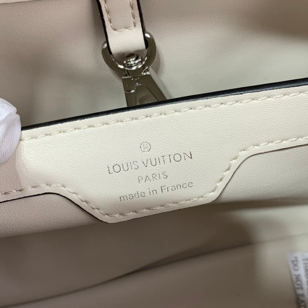 Anum Bags ln Luxury Bag --60898