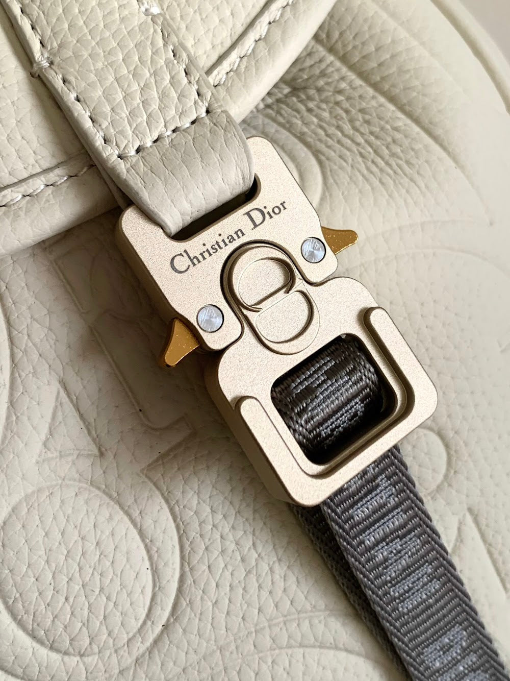 new-luxury-designer-bags-nm16435