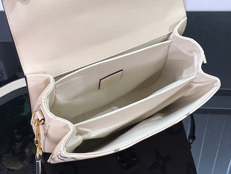 Anum Bags ln Luxury Bag --59413