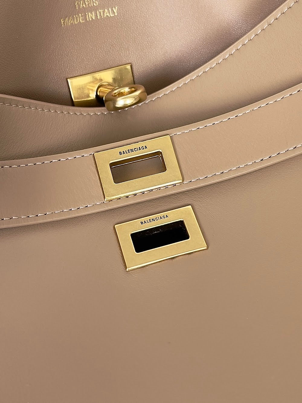 Ezyycart Bags Balenciaga Luxury Bag --111712