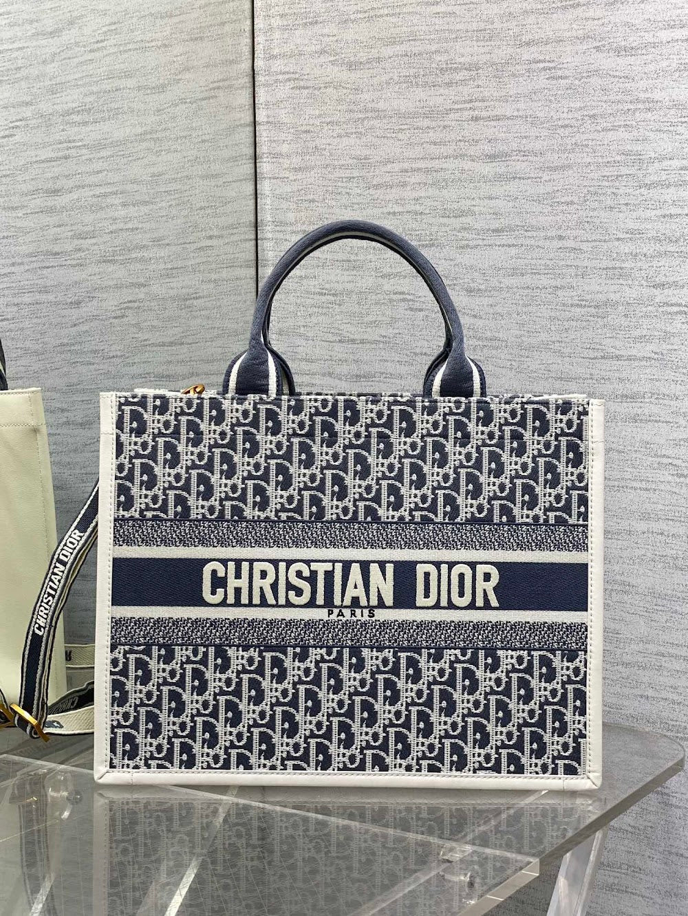 new-luxury-designer-bags-nm16487