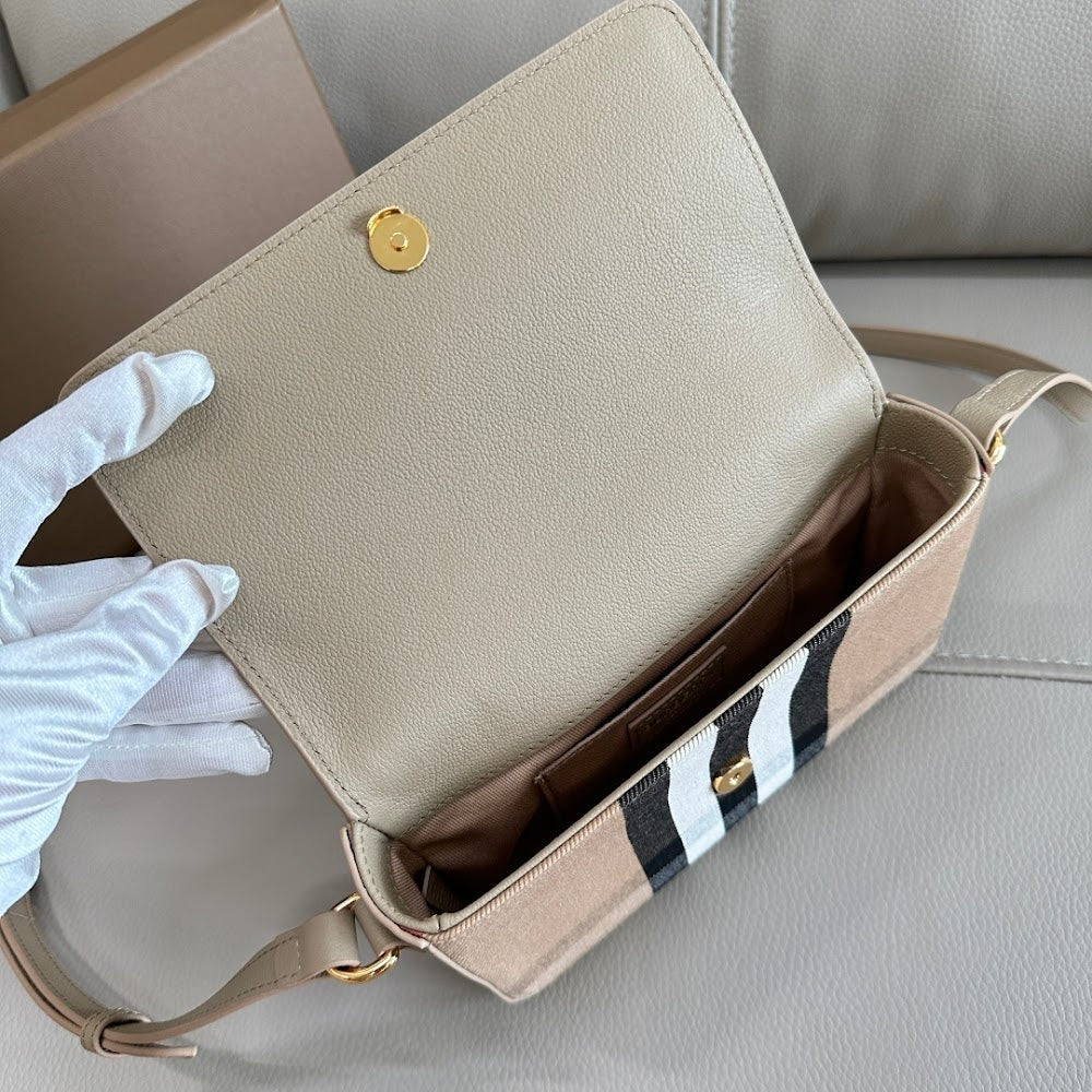Ezyycart Bags Burberryn Luxury Bag --92511