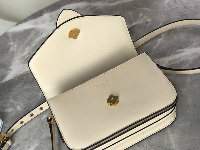 Anum Bags ln Luxury Bag --60309