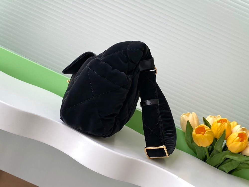 Anum Bags CHn Luxury Bag --114324