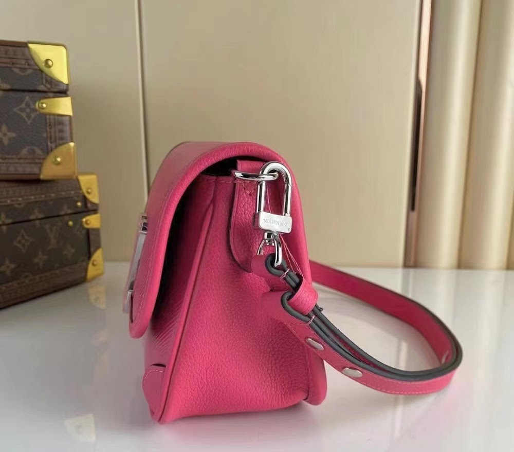 Anum Bags ln Luxury Bag --60741