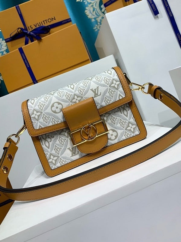 Anum Bags ln Luxury Bag --60704