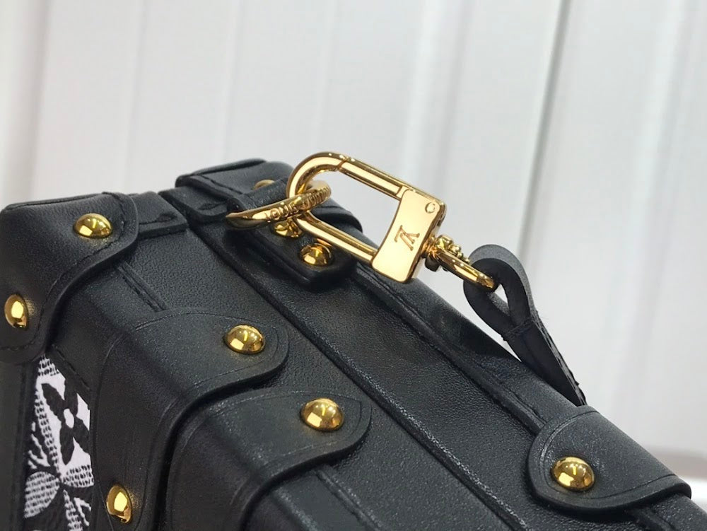 Anum Bags ln Luxury Bag --59365