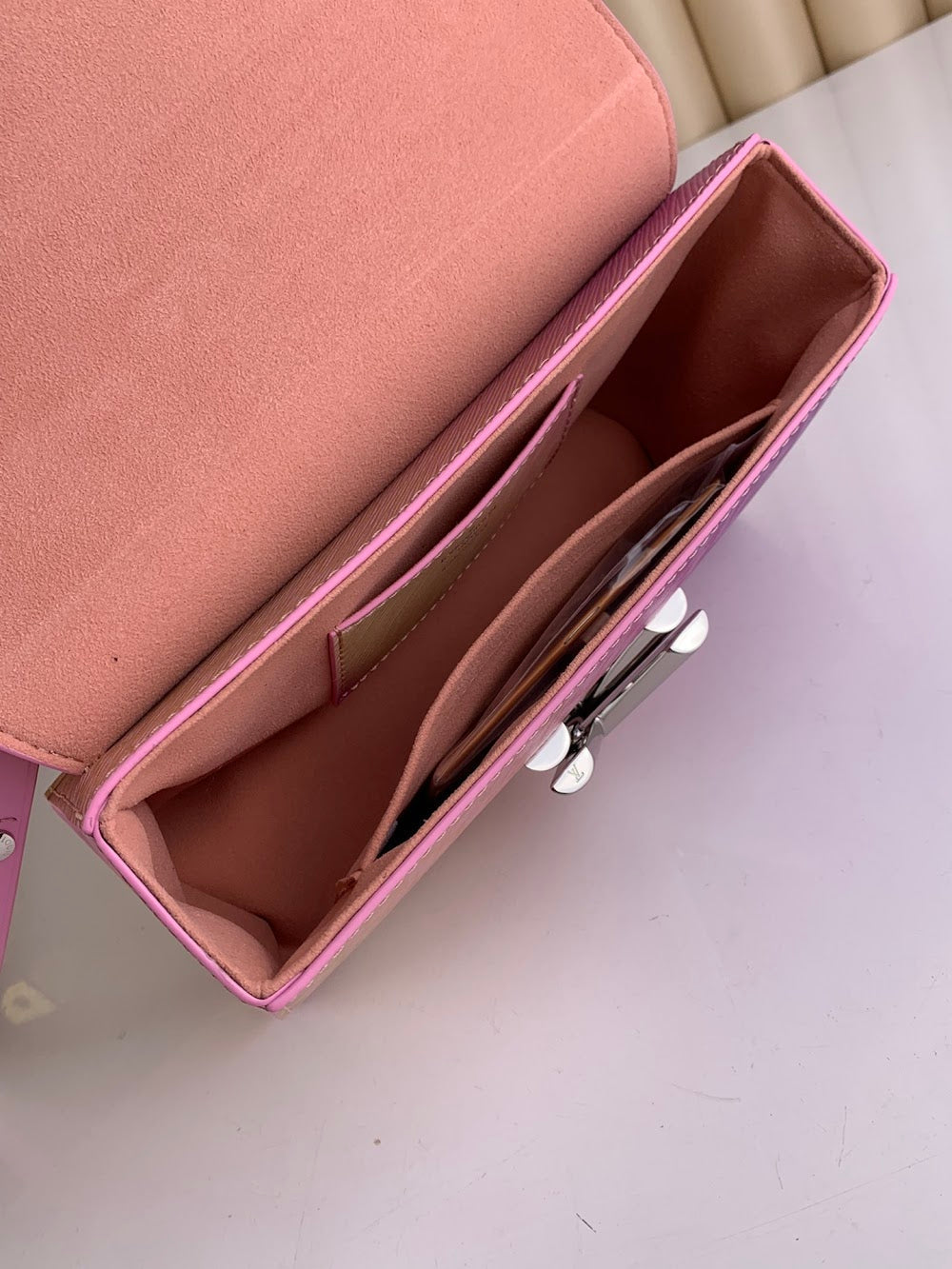 Anum Bags ln Luxury Bag --60977