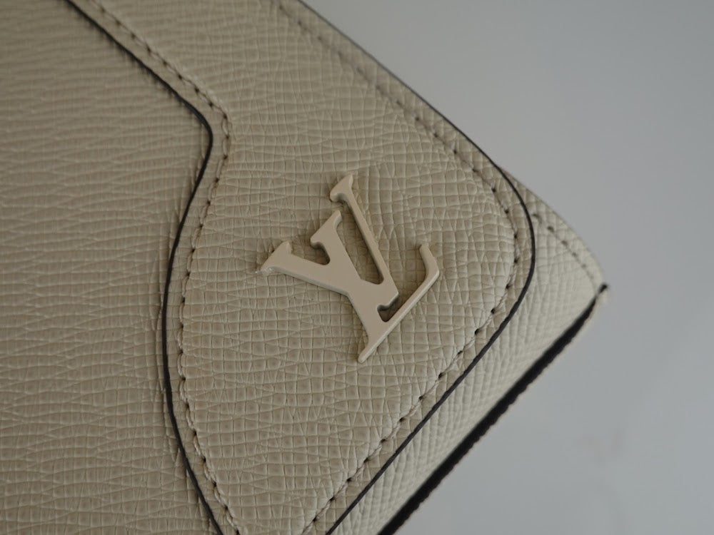 Anum Bags ln Luxury Bag --60412