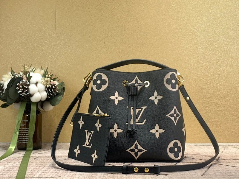 Anum Bags ln Luxury Bag --58523