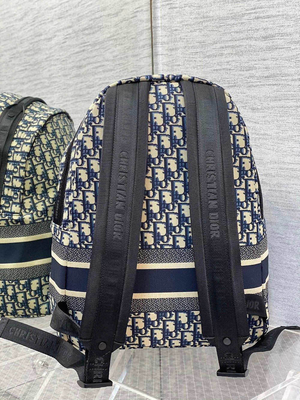 new-luxury-designer-bags-nm16075