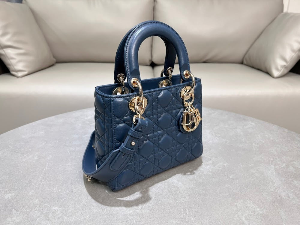 new-designer-premium-bags-nm16212