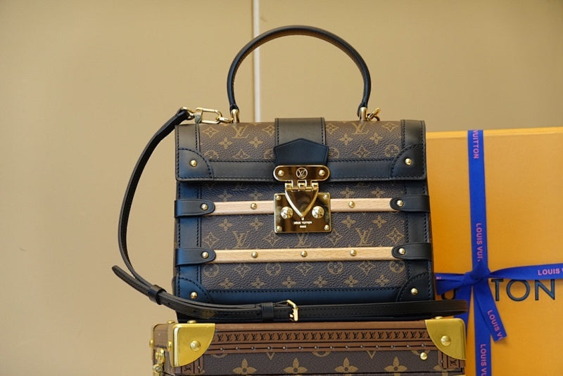 Anum Bags ln Luxury Bag --60200