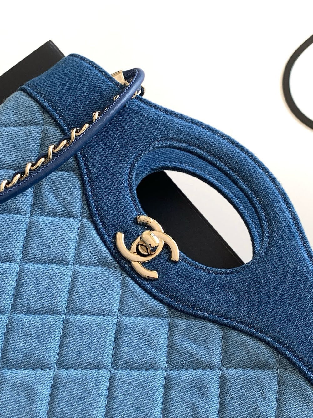 Anum Bags CHn Luxury Bag --114067