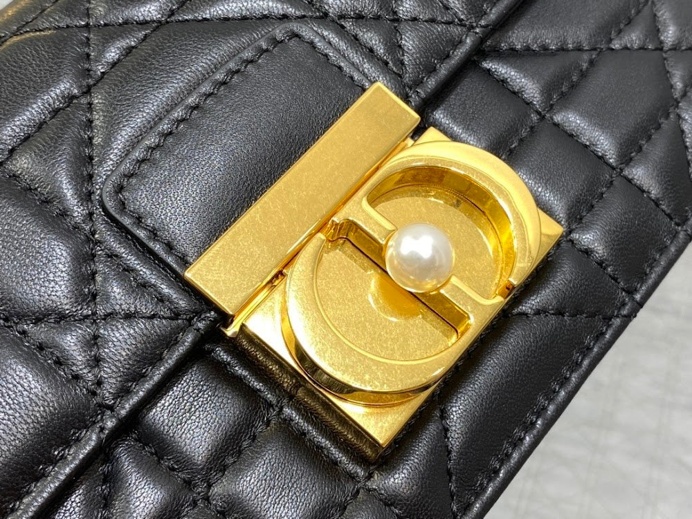 new-luxury-designer-bags-nm16101